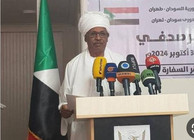 سفير السودان بطهران يحيط الاعلام الايراني علما بانتهاكات المليشيا